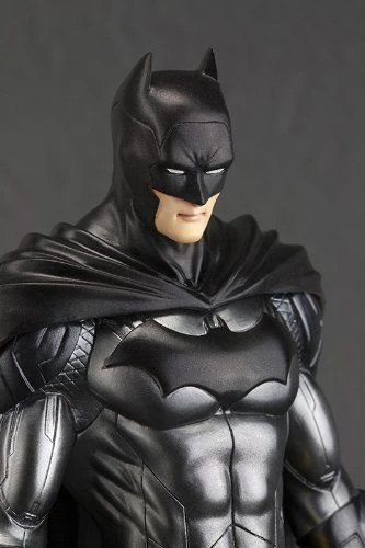 Kotobukiya Justice League Batman New 52 ArtFX+ Statue 2 Kotobukiya Justice League Batman New 52 ArtFX+ Statue - Image 2
