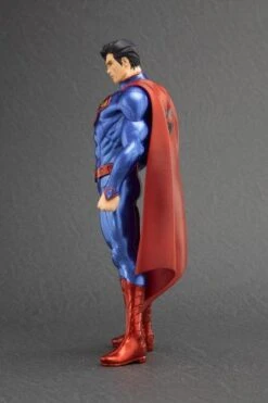 Kotobukiya Justice League Superman New 52 ArtFX+ Statue -Figuren Geschäft 7ddf211f4461cfa6bc73adfe27f490767c4f52086cfda9ce787971c606888cfb