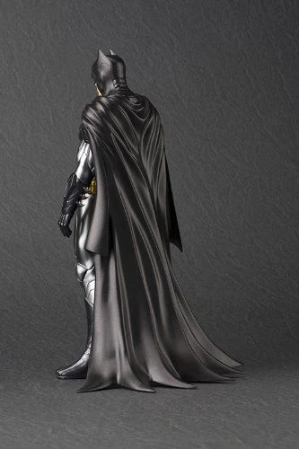 Kotobukiya Justice League Batman New 52 ArtFX+ Statue 5 Kotobukiya Justice League Batman New 52 ArtFX+ Statue - Image 5